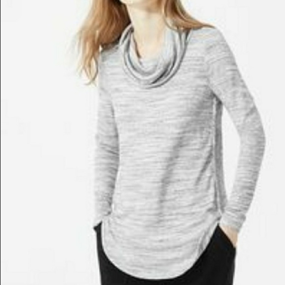 3/$33 Lou & Grey super soft cowl neck sweatshirt